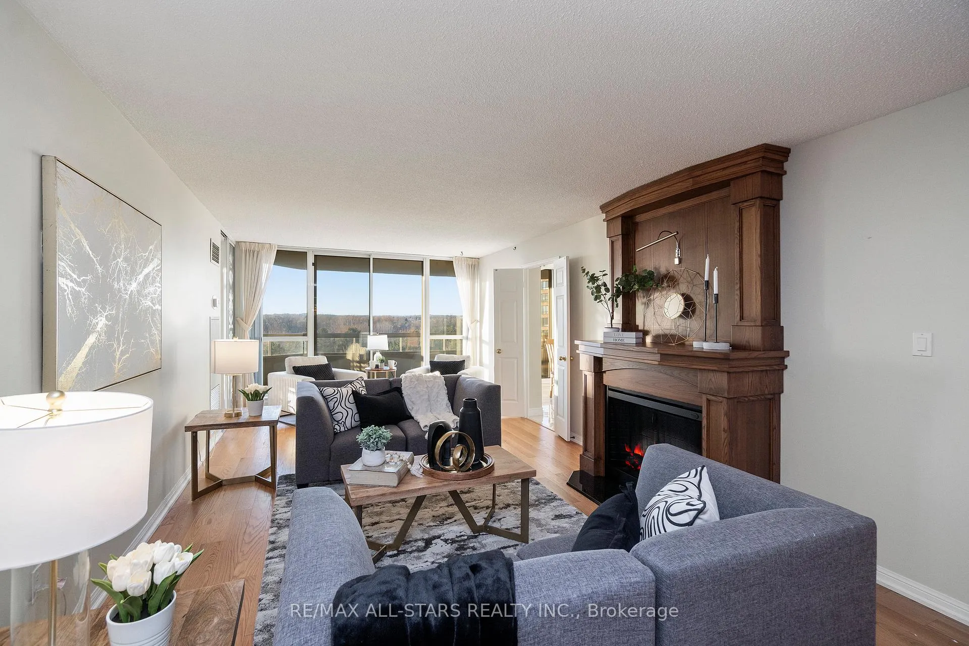 Photo 9 of Unit 611, 610 Bullock Drive, Markham, Markville — HOMEH