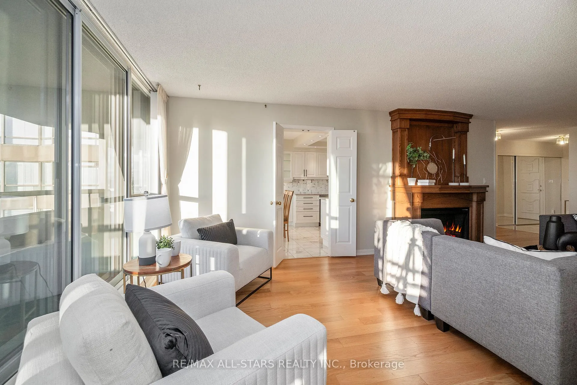 Photo 12 of Unit 611, 610 Bullock Drive, Markham, Markville — HOMEH