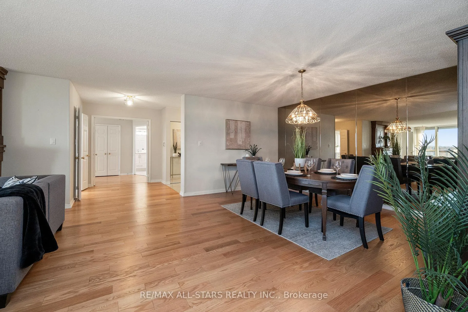 Photo 13 of Unit 611, 610 Bullock Drive, Markham, Markville — HOMEH