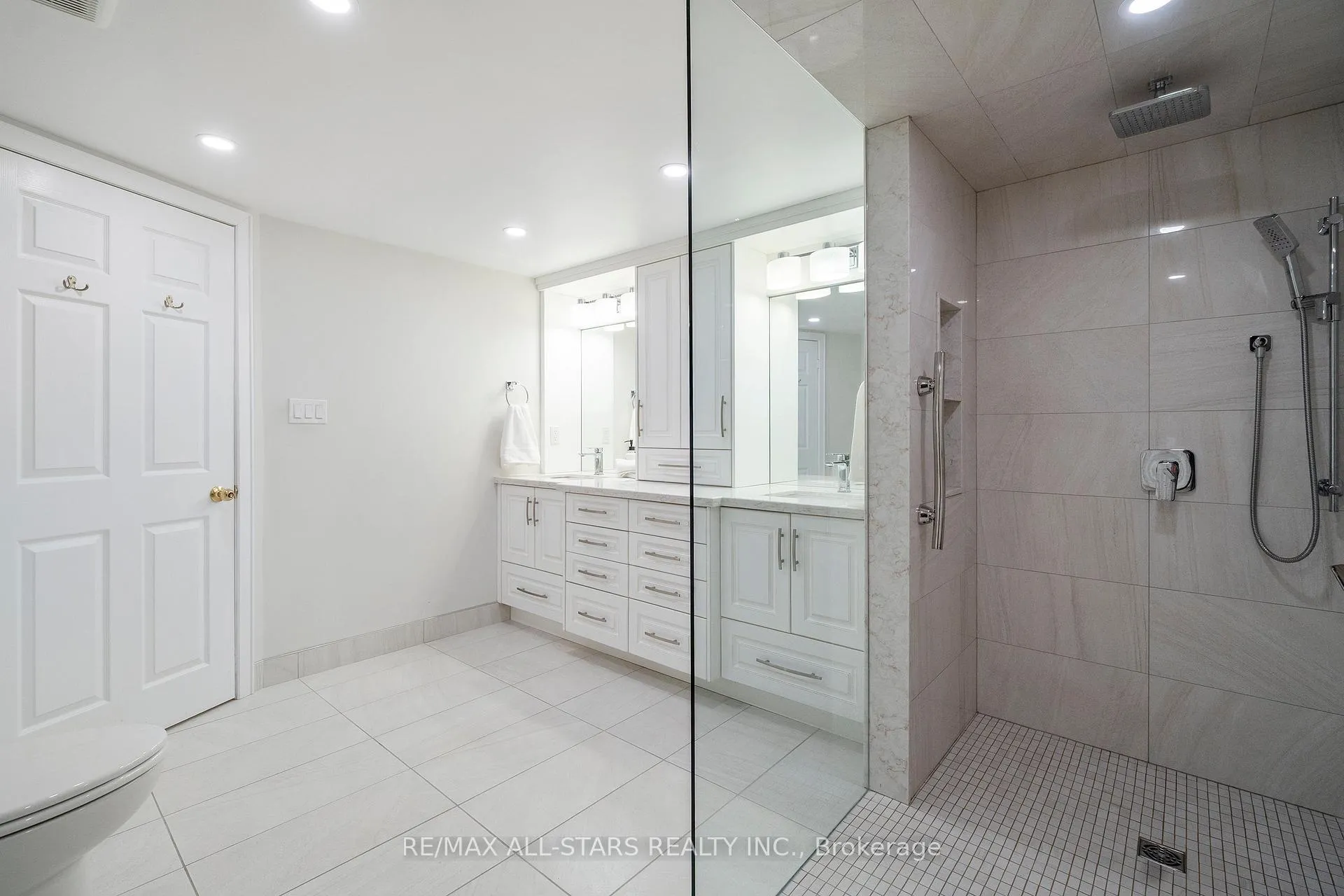 Photo 24 of Unit 611, 610 Bullock Drive, Markham, Markville — HOMEH