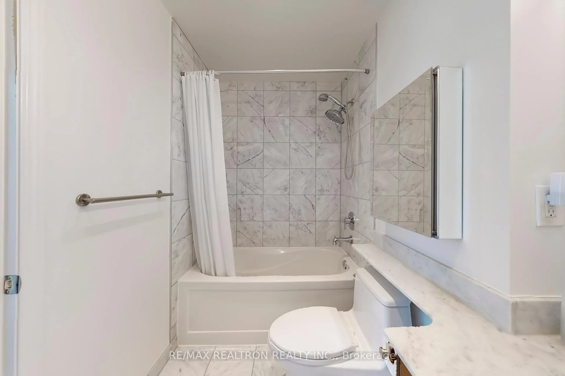 Photo 21 of Unit 1406, 1900 Lake Shore Boulevard W, Toronto, High Park-Swansea — HOMEH