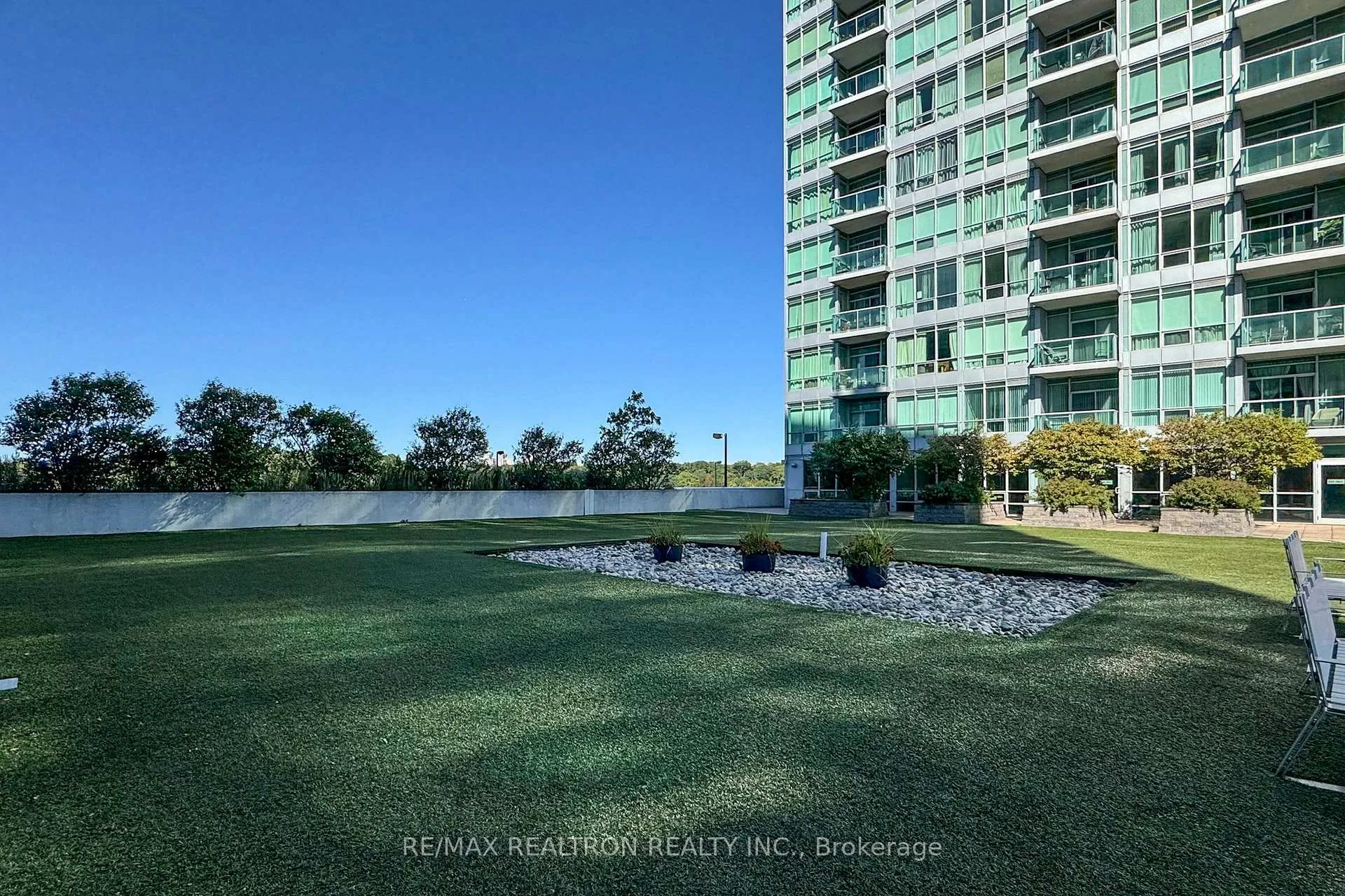 Photo 38 of Unit 1406, 1900 Lake Shore Boulevard W, Toronto, High Park-Swansea — HOMEH