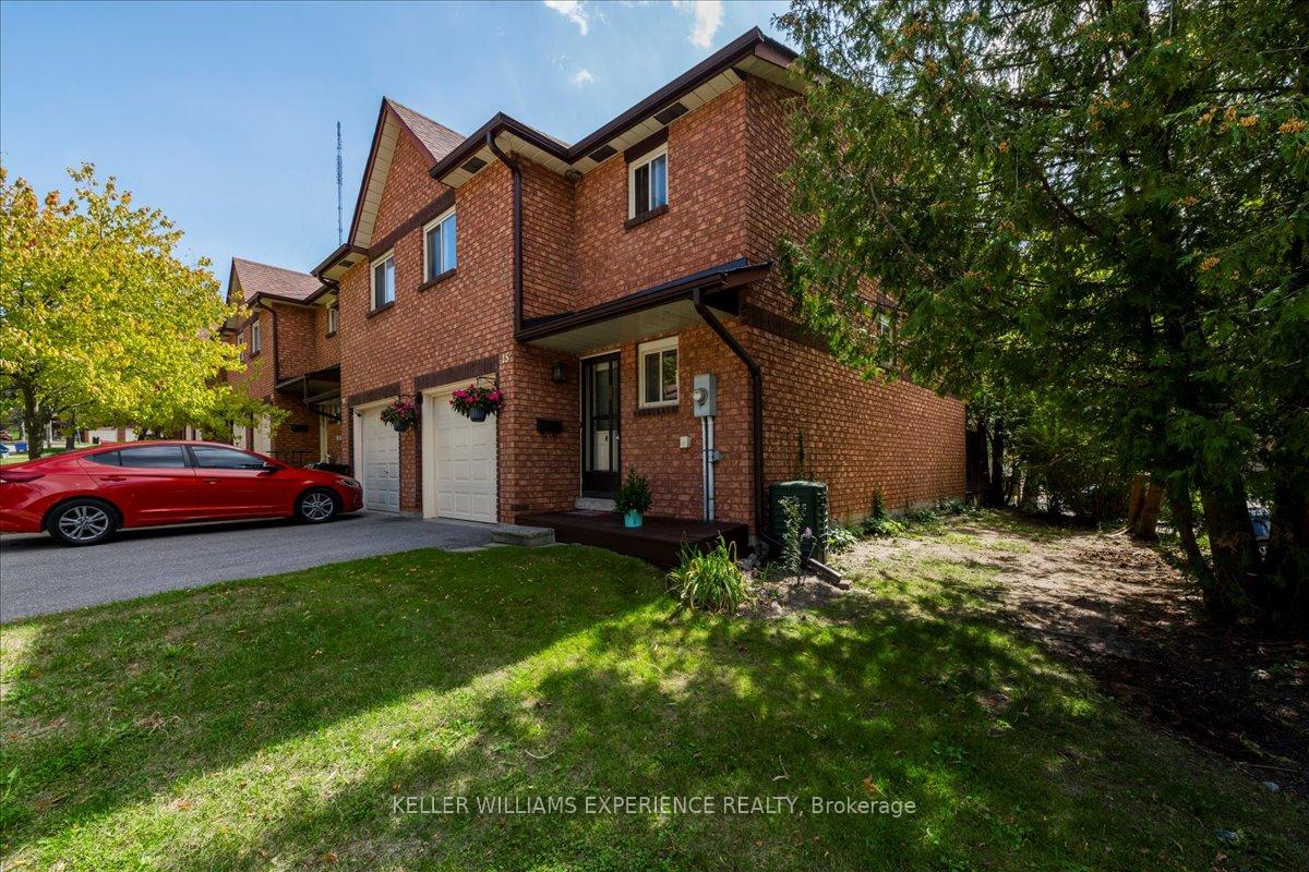 Photo 22 of 15 Shadowood Road, Barrie, Ardagh — HOMEH