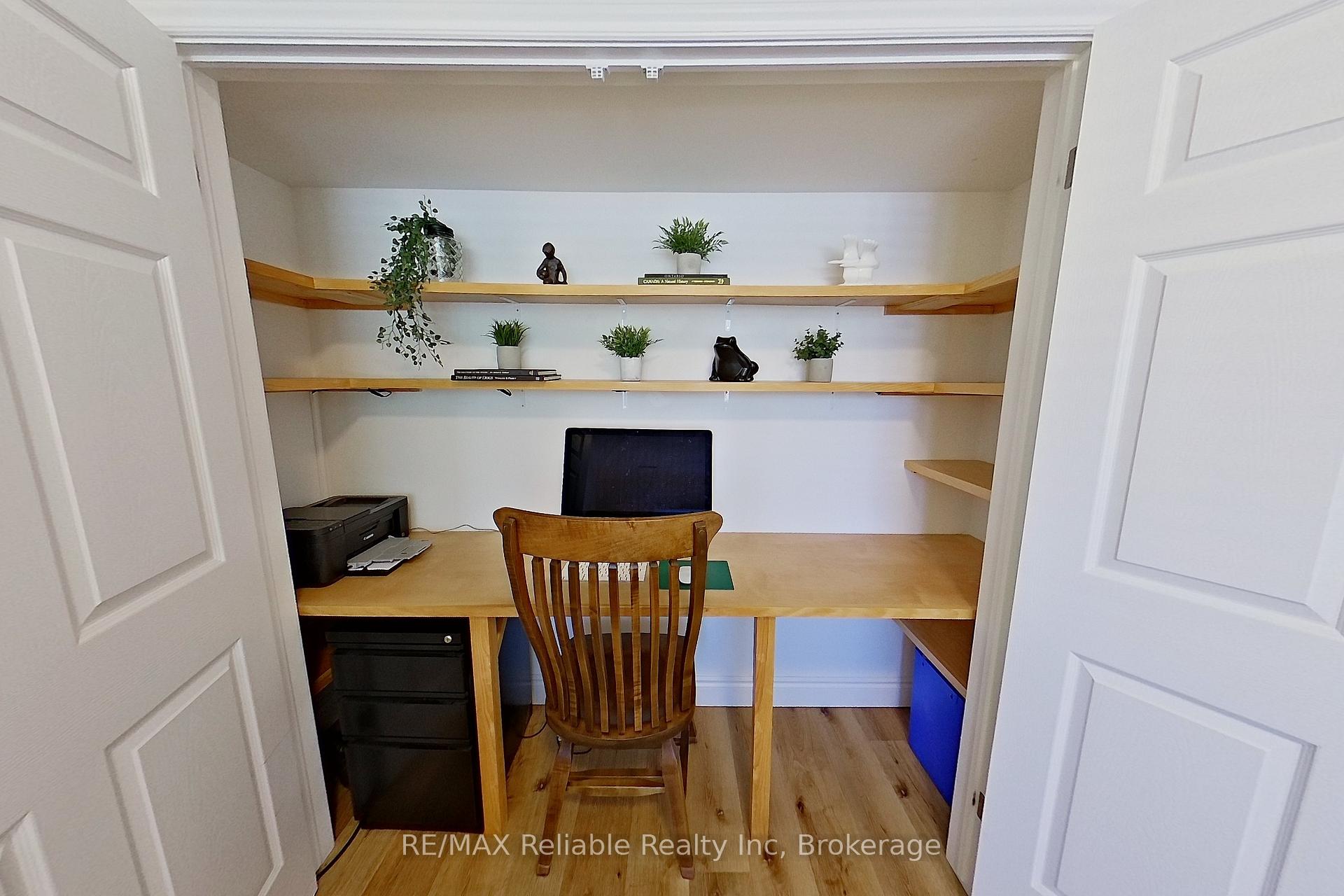 Photo 12 of 44 Bayfield Mews Lane, Bluewater, Bayfield — HOMEH