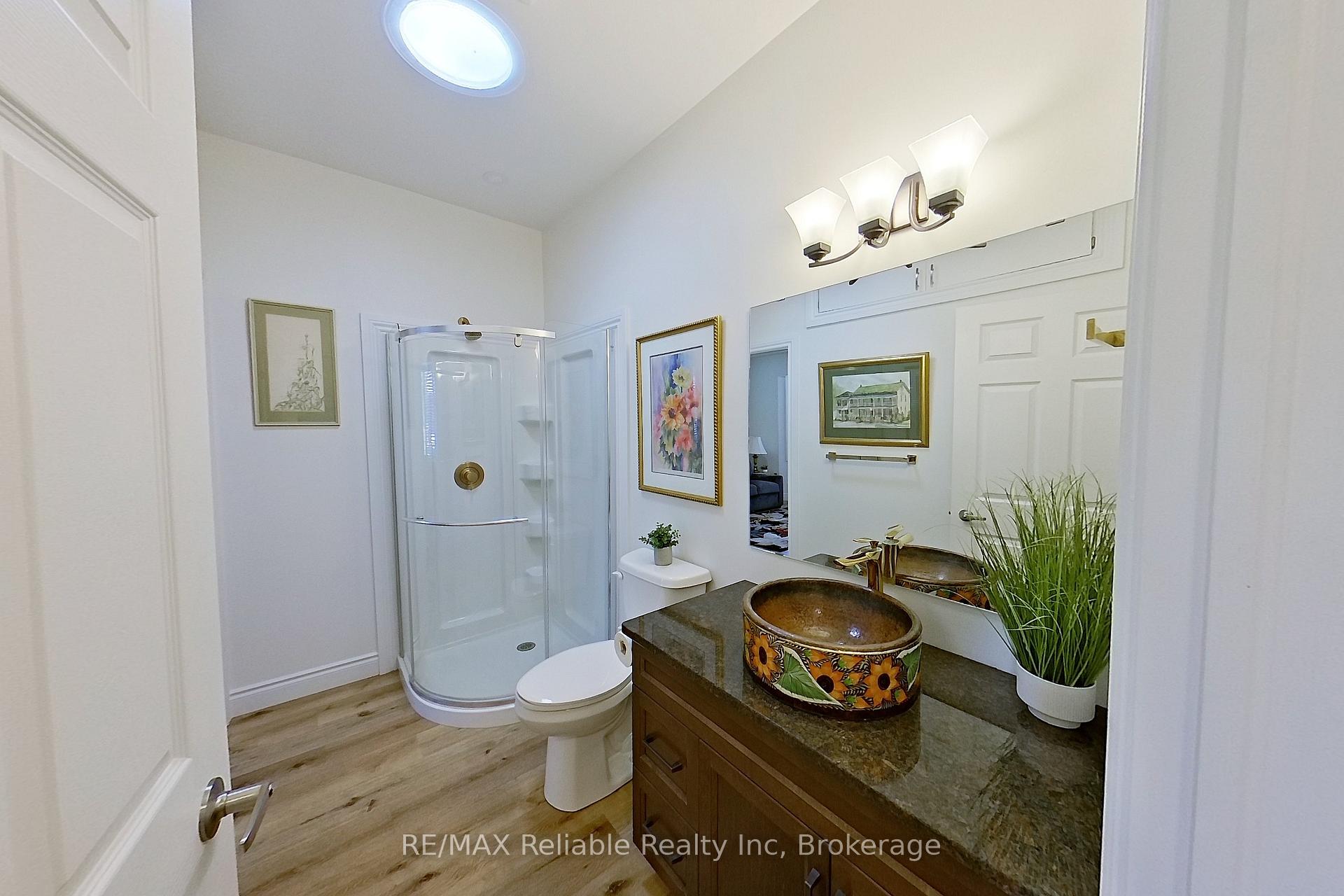Photo 14 of 44 Bayfield Mews Lane, Bluewater, Bayfield — HOMEH