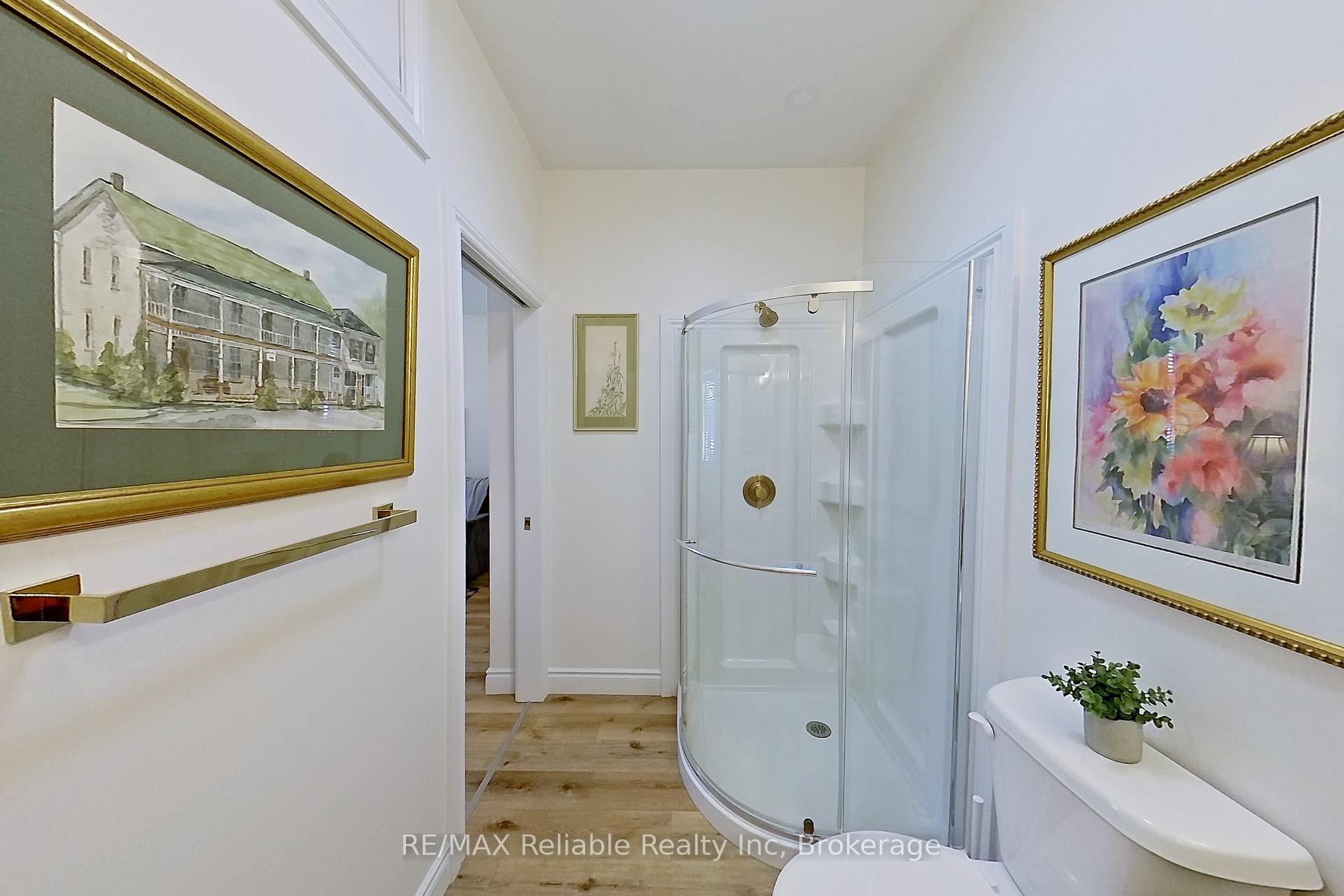 Photo 16 of 44 Bayfield Mews Lane, Bluewater, Bayfield — HOMEH