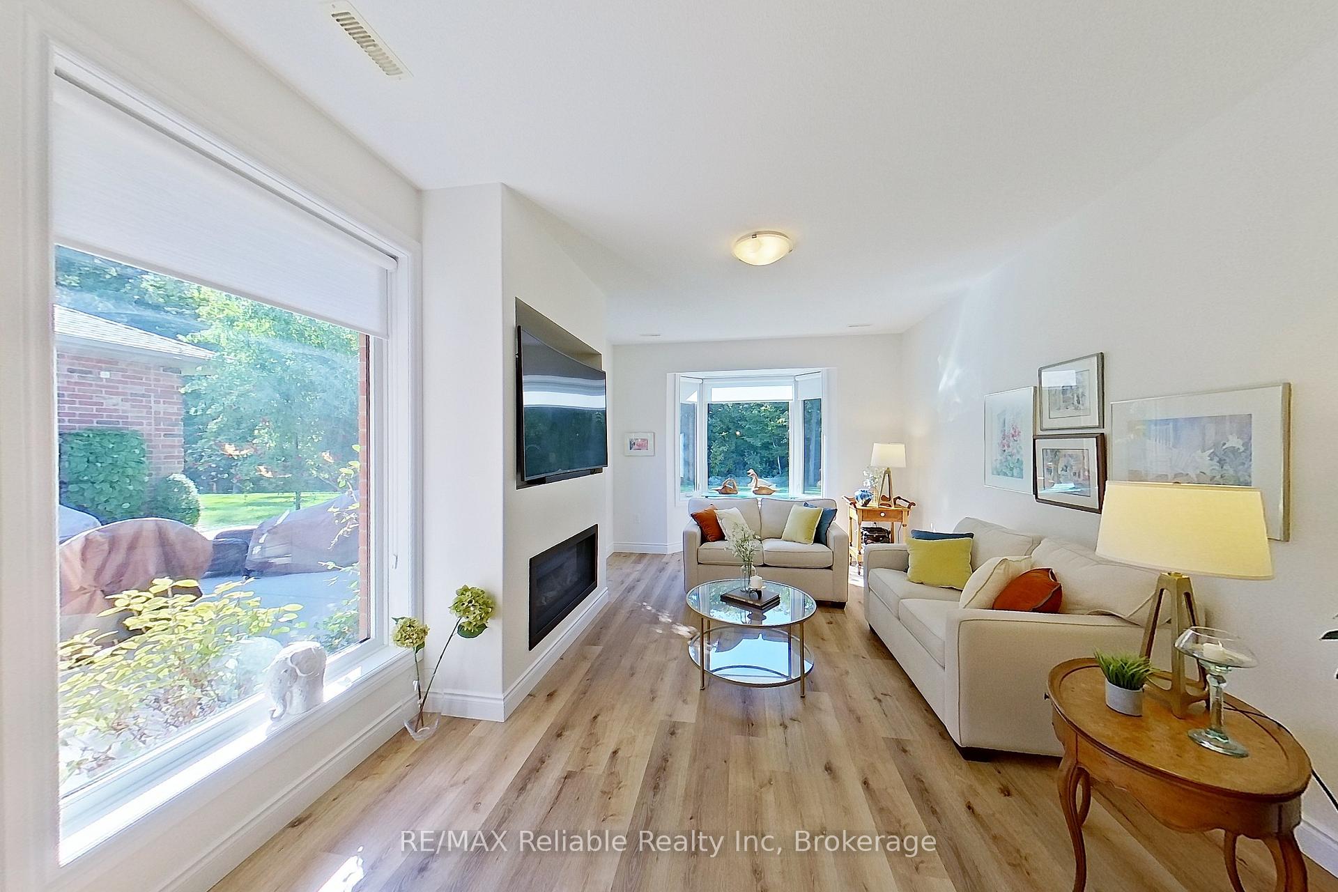 Photo 26 of 44 Bayfield Mews Lane, Bluewater, Bayfield — HOMEH