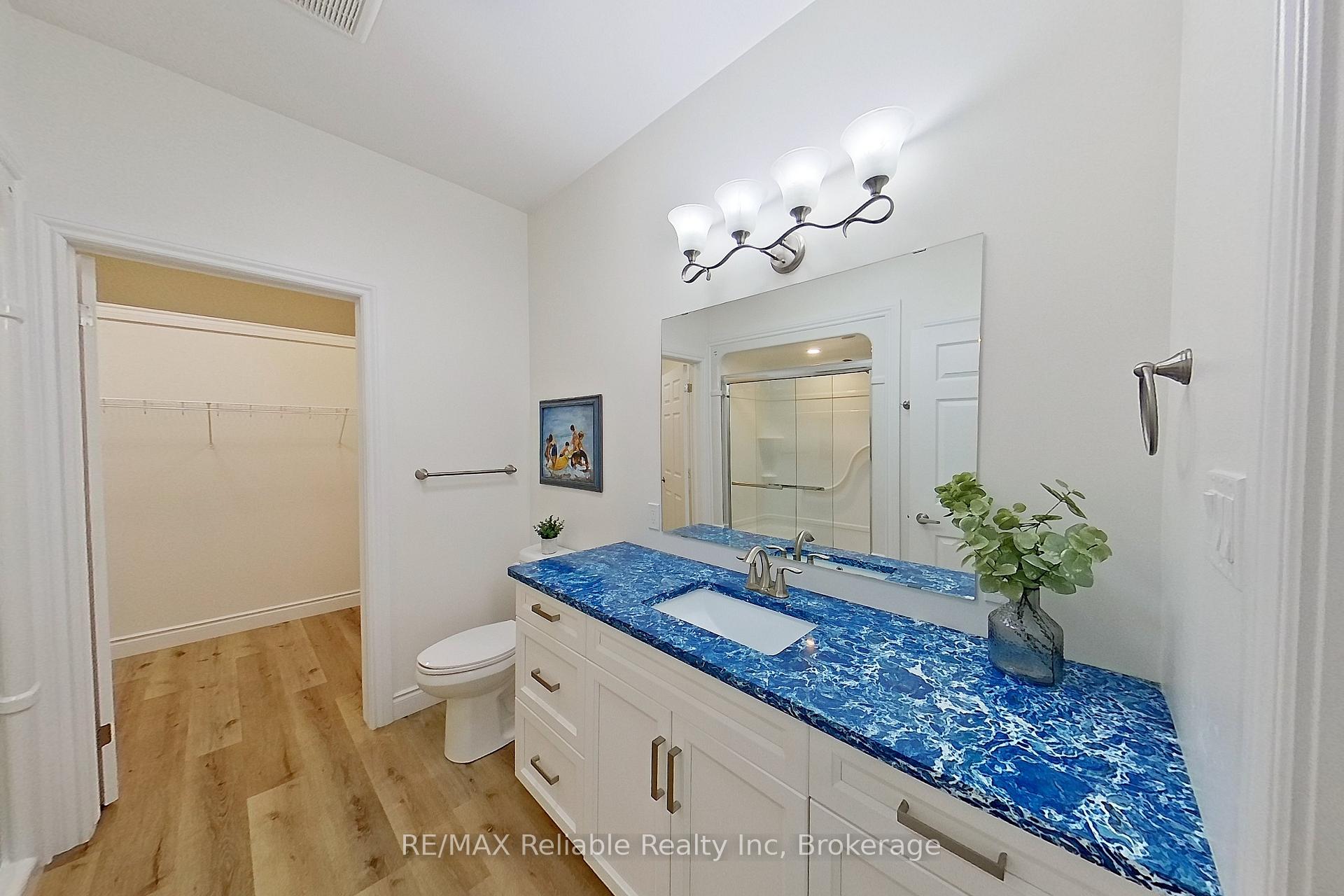 Photo 36 of 44 Bayfield Mews Lane, Bluewater, Bayfield — HOMEH