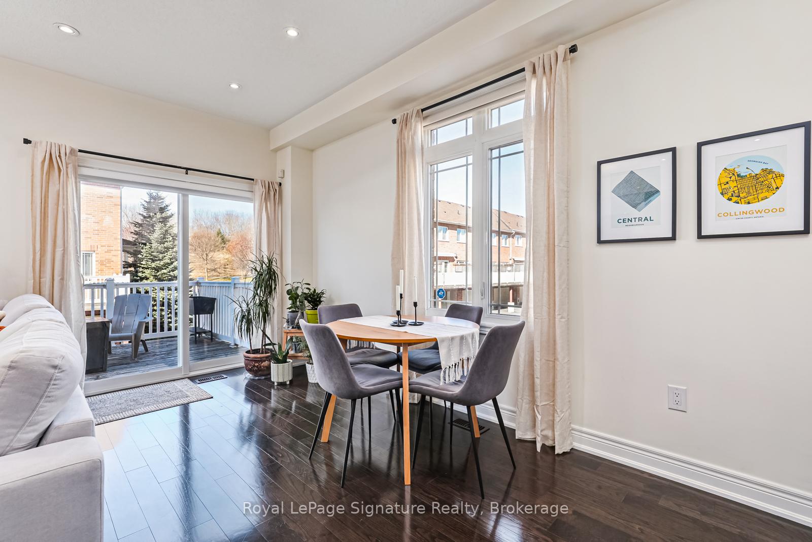 Photo 12 of 14 Montclair Mews, Collingwood — HOMEH