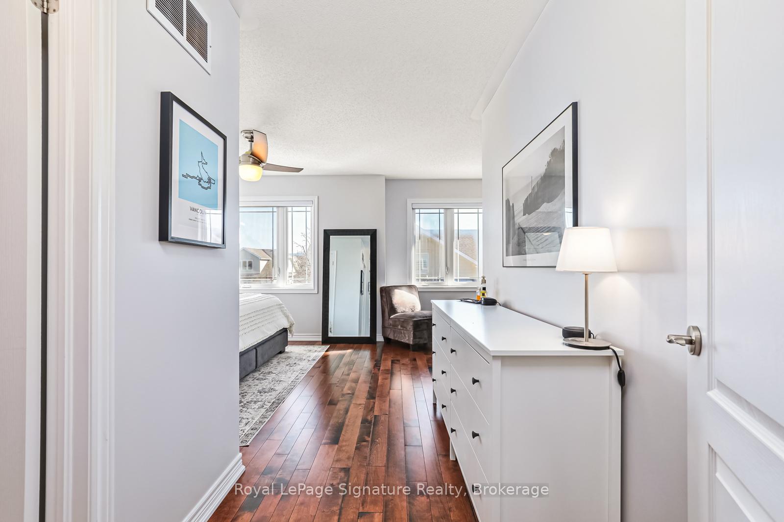 Photo 21 of 14 Montclair Mews, Collingwood — HOMEH