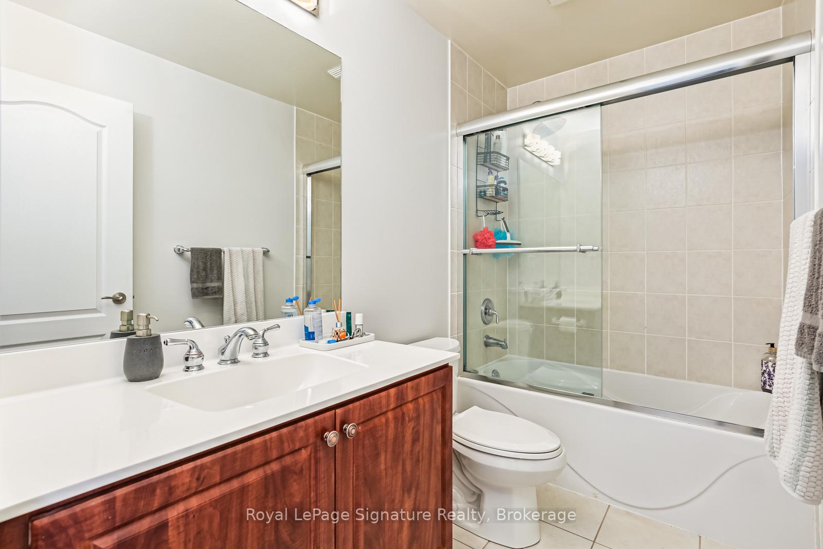 Photo 27 of 14 Montclair Mews, Collingwood — HOMEH