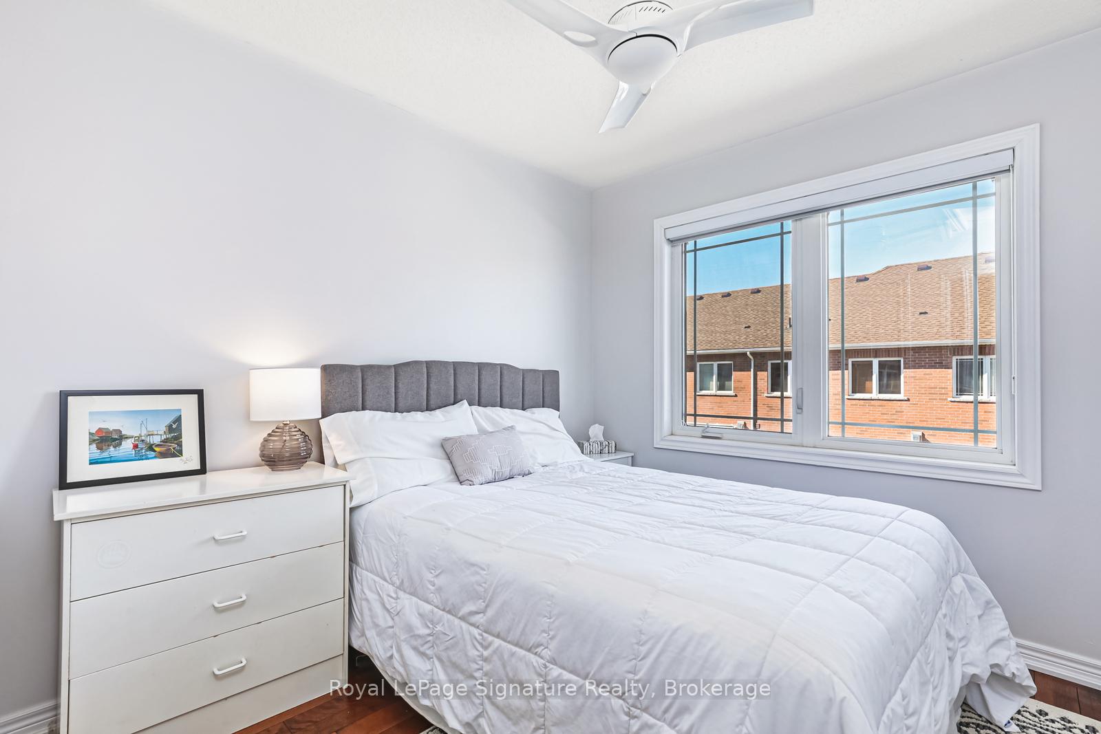 Photo 31 of 14 Montclair Mews, Collingwood — HOMEH