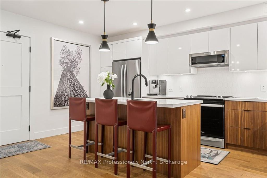 Front of Unit 202, 200 Anglo Street