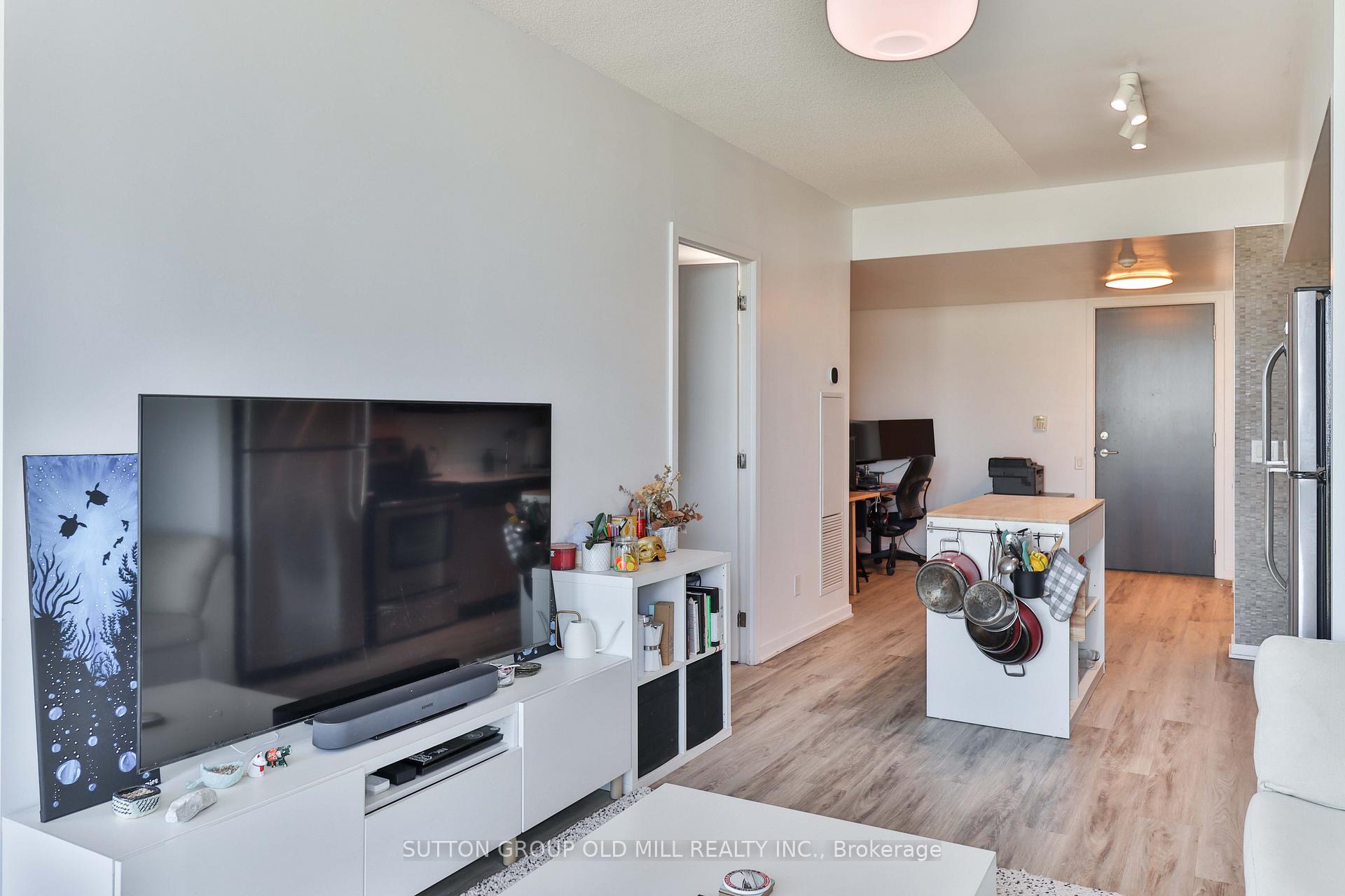 Photo 20 of Unit 1904, 105 The Queensway, Toronto, High Park-Swansea — HOMEH