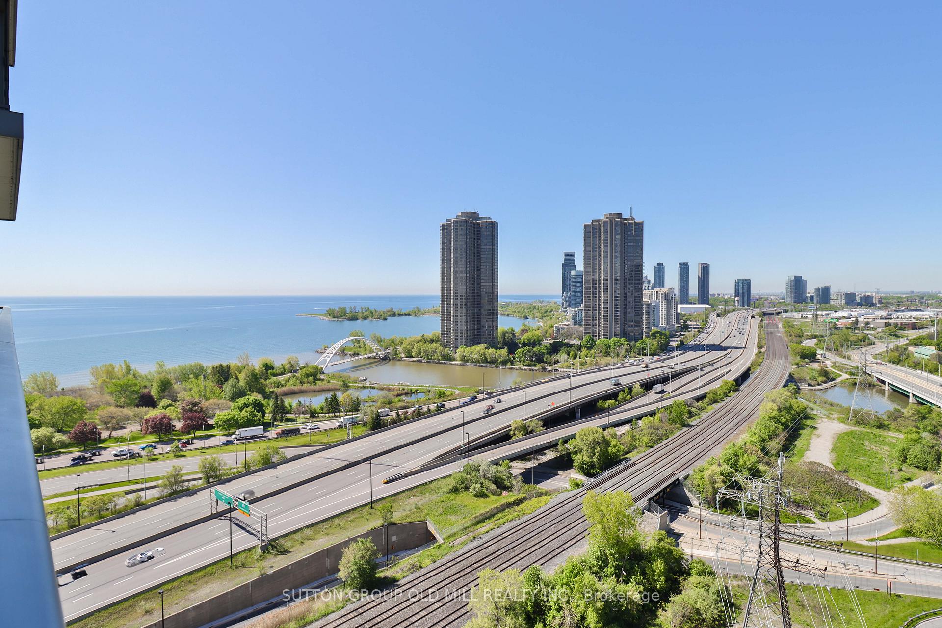 Photo 17 of Unit 1904, 105 The Queensway, Toronto, High Park-Swansea — HOMEH
