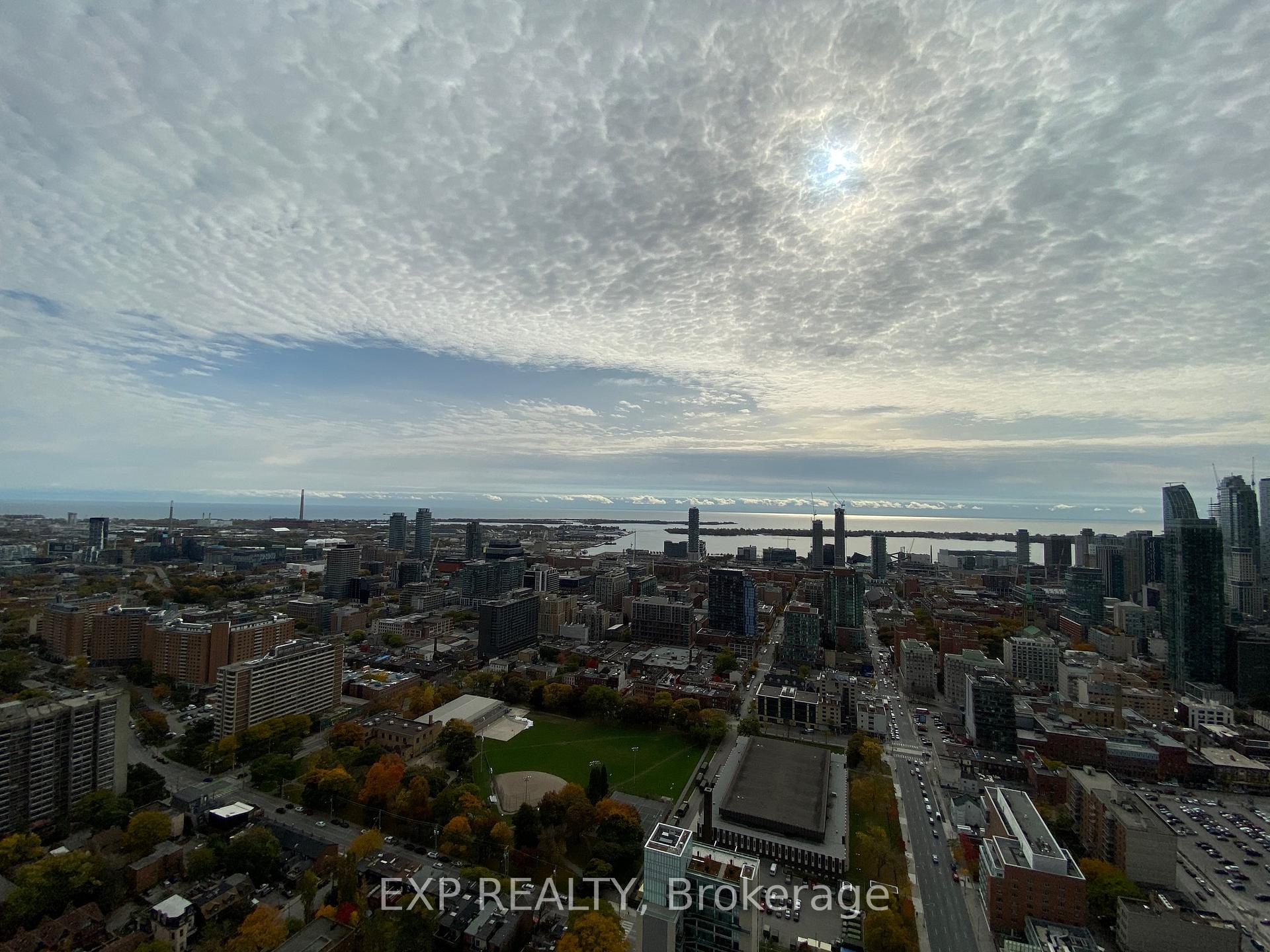 Photo 10 of Unit 5207, 181 Dundas Street E, Toronto, Moss Park — HOMEH