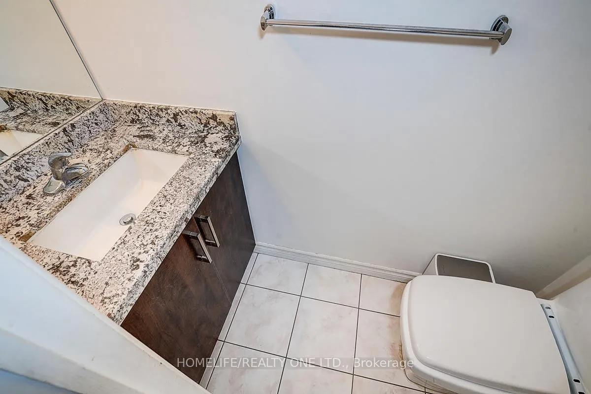 Photo 14 of 35 Fieldview Crescent N, Markham, Milliken Mills West — HOMEH