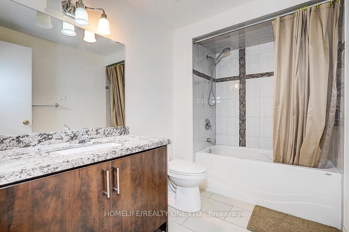 Photo 15 of 35 Fieldview Crescent N, Markham, Milliken Mills West — HOMEH