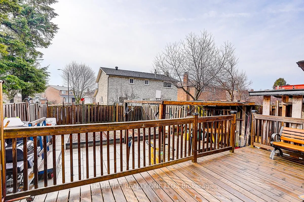 Photo 23 of 35 Fieldview Crescent N, Markham, Milliken Mills West — HOMEH