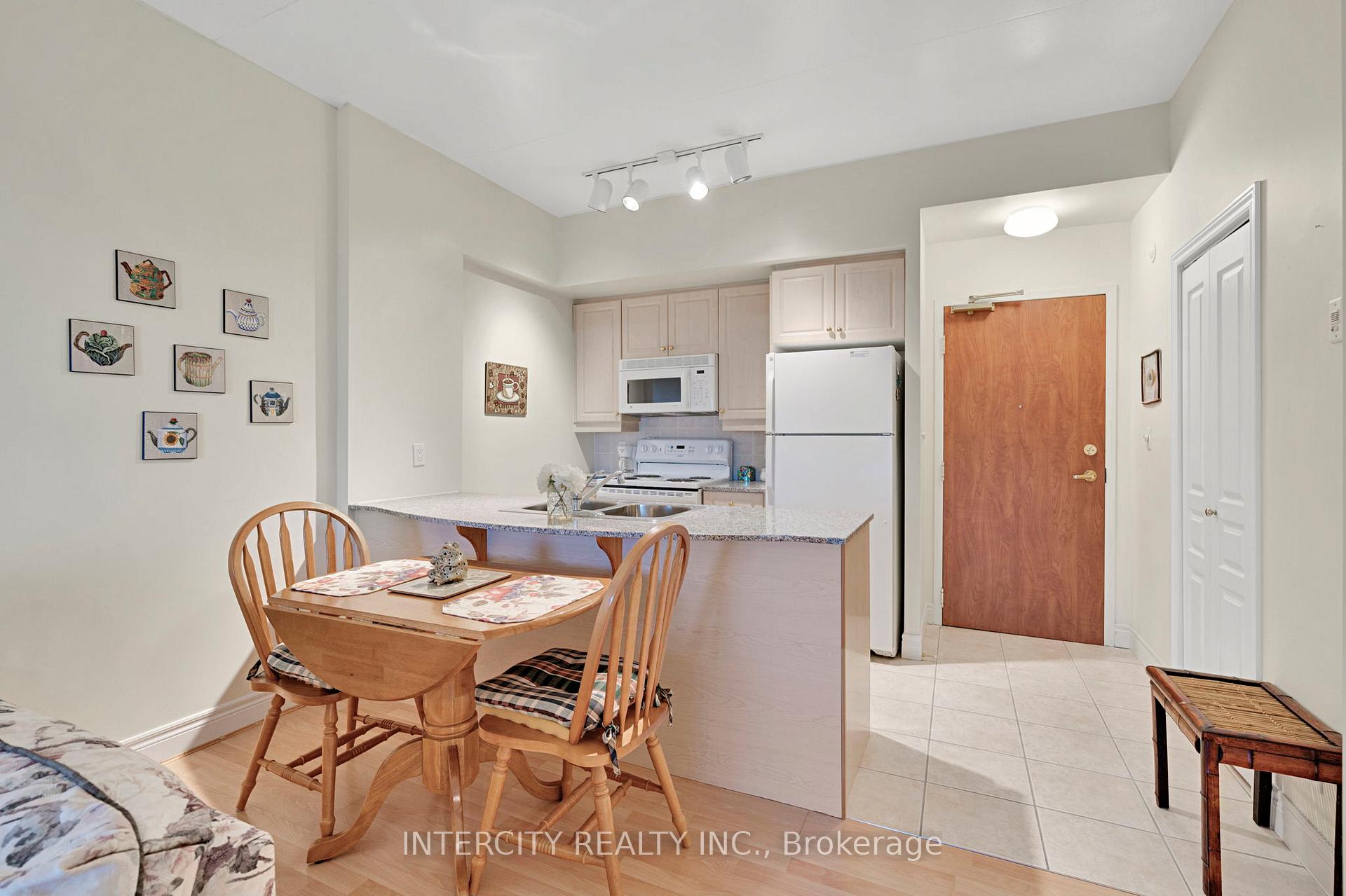 Photo 5 of Unit PH12, 280 Aberdeen Boulevard, Midland — HOMEH