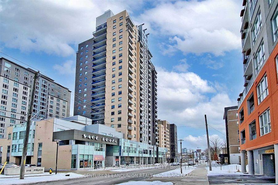 Front of Unit 1602, 318 Spruce Street