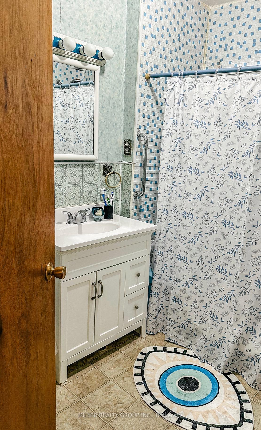 Photo 6 of 48 Grandview Avenue, Cobalt — HOMEH