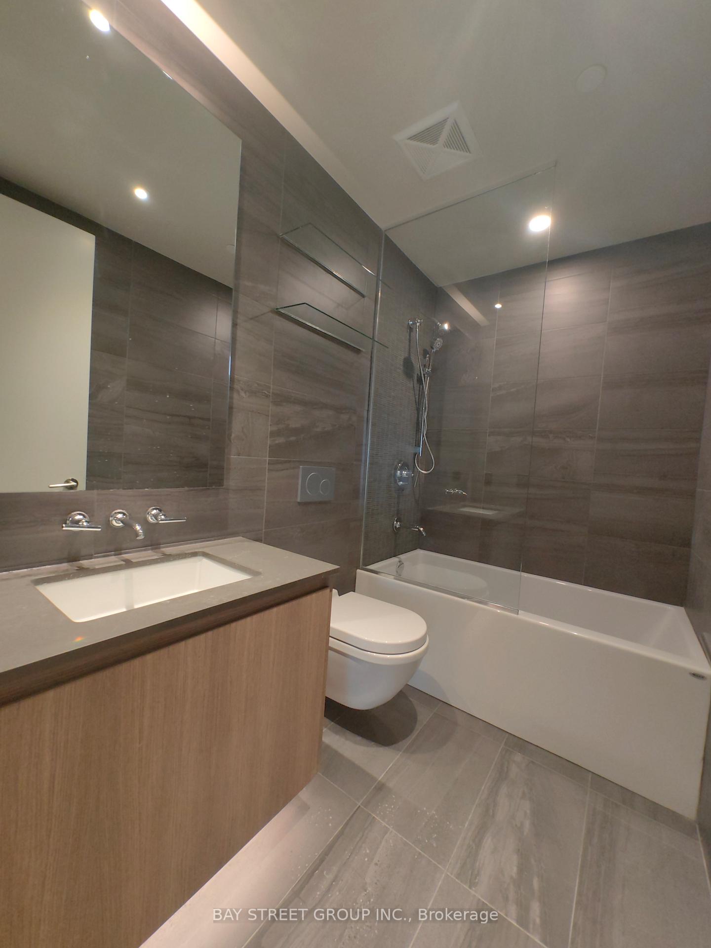 Photo 5 of Unit 204, 81 Wellesley Street E, Toronto, Church-Yonge Corridor — HOMEH