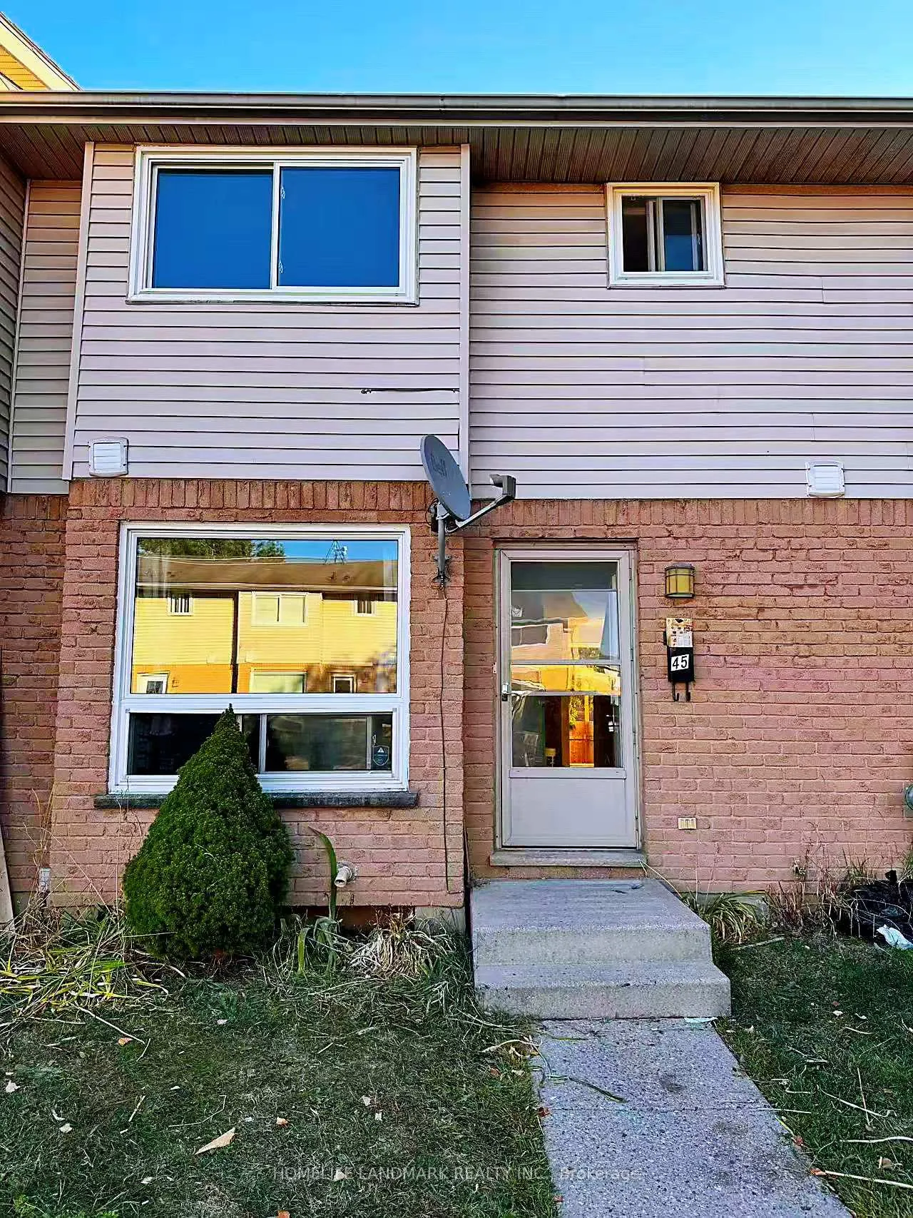 Front of Unit 45, 550 Second Street