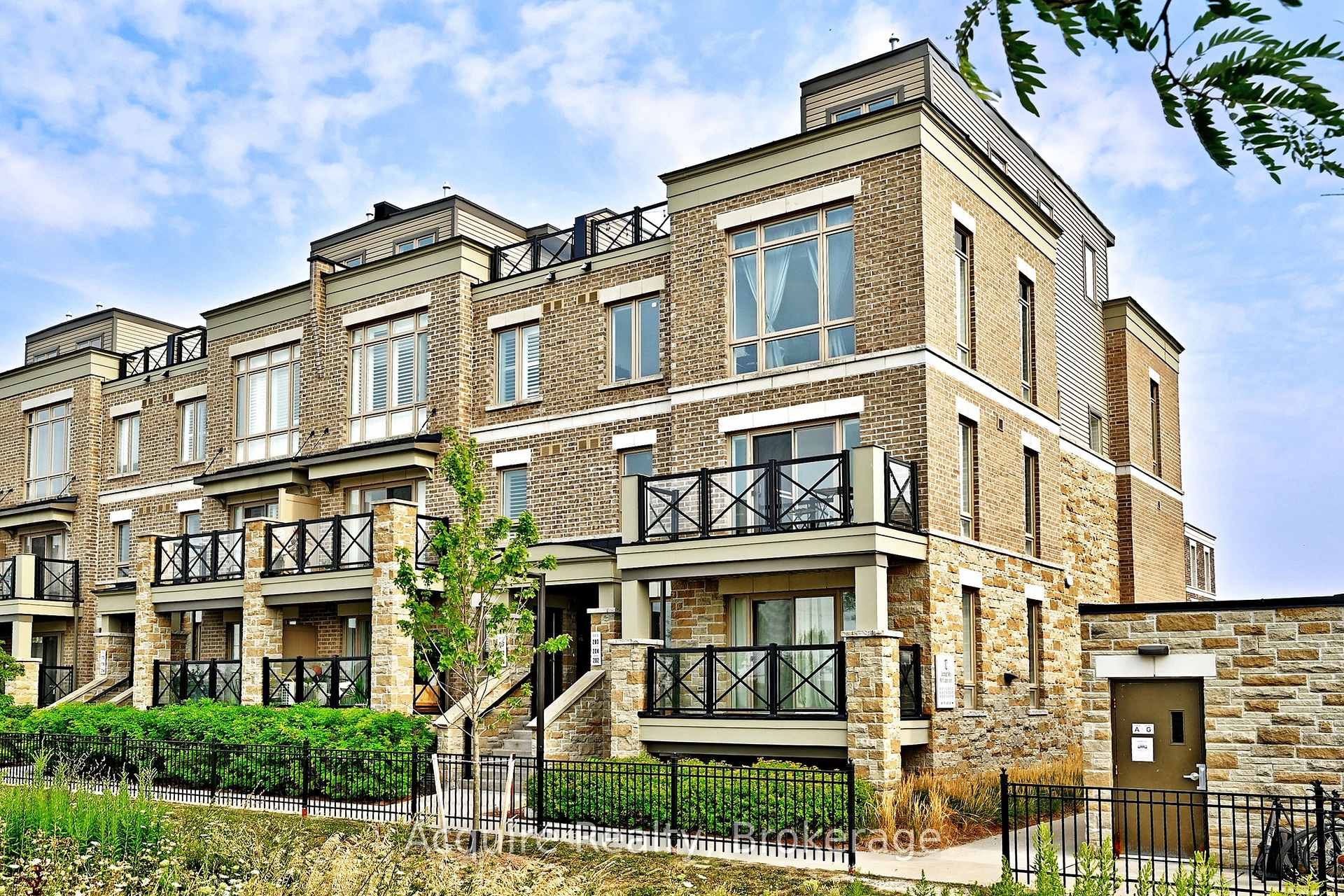 Photo 1 of Unit 203, 10 Dunsheath Way, Markham, Cornell — HOMEH