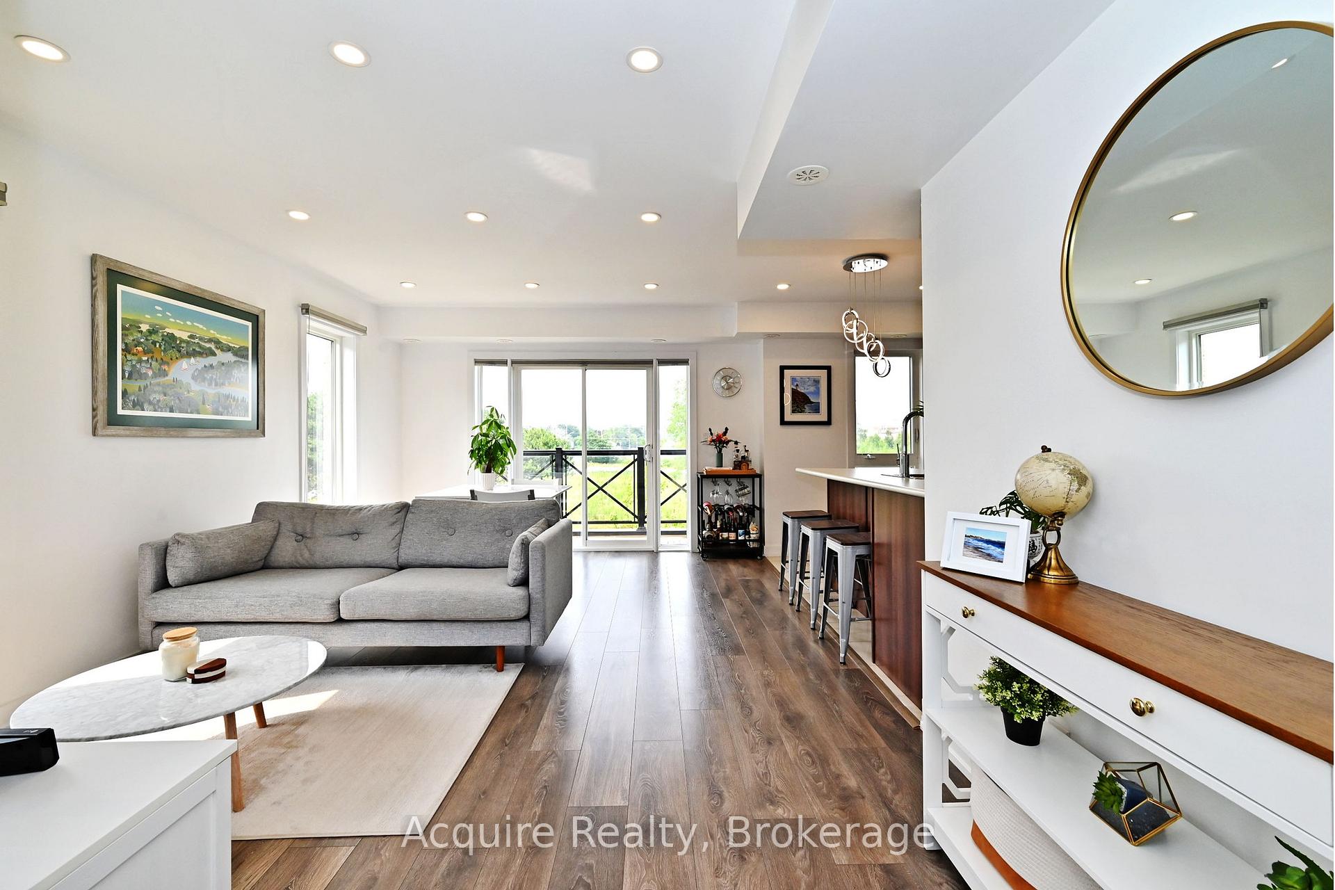 Photo 6 of Unit 203, 10 Dunsheath Way, Markham, Cornell — HOMEH