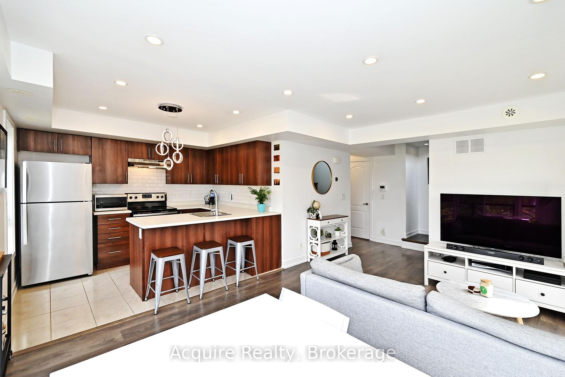 Photo 13 of Unit 203, 10 Dunsheath Way, Markham, Cornell — HOMEH