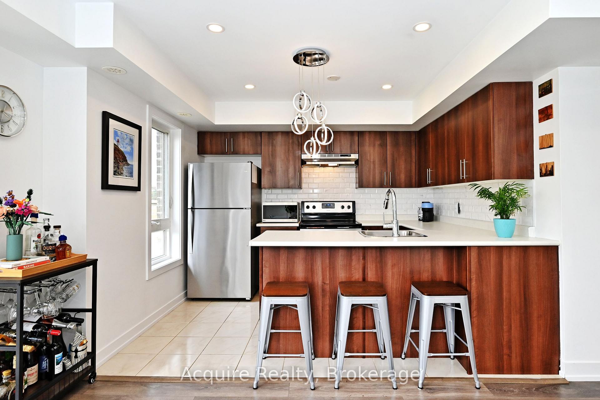 Photo 14 of Unit 203, 10 Dunsheath Way, Markham, Cornell — HOMEH