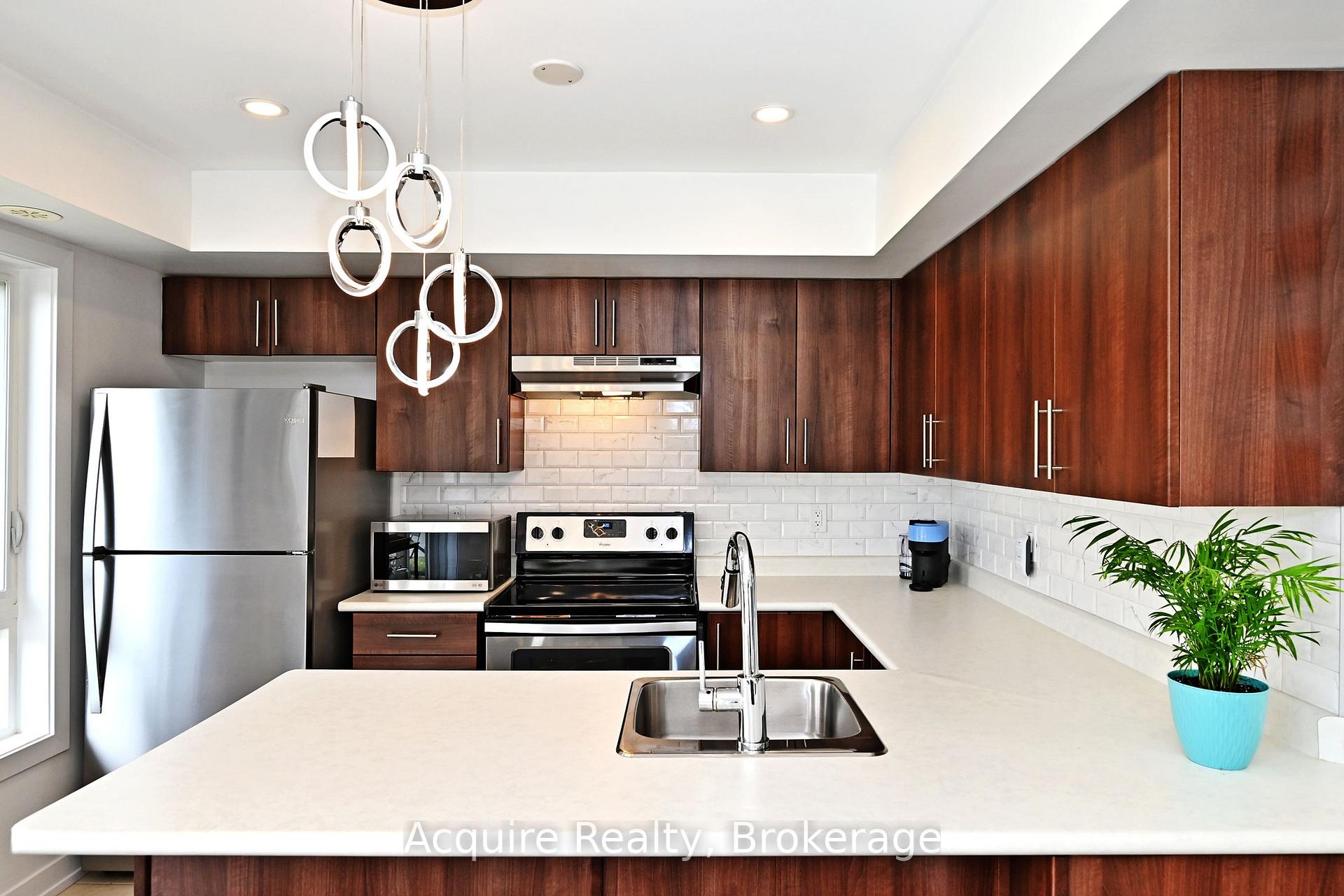 Photo 15 of Unit 203, 10 Dunsheath Way, Markham, Cornell — HOMEH