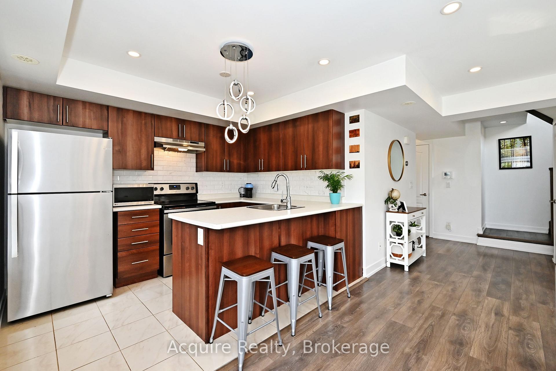 Photo 16 of Unit 203, 10 Dunsheath Way, Markham, Cornell — HOMEH