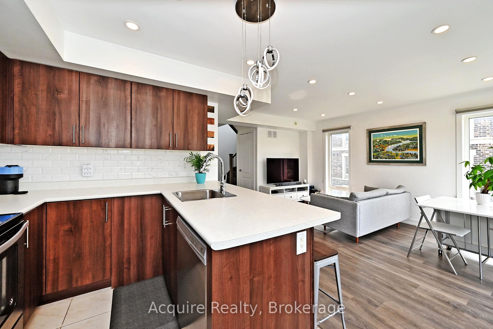 Photo 17 of Unit 203, 10 Dunsheath Way, Markham, Cornell — HOMEH