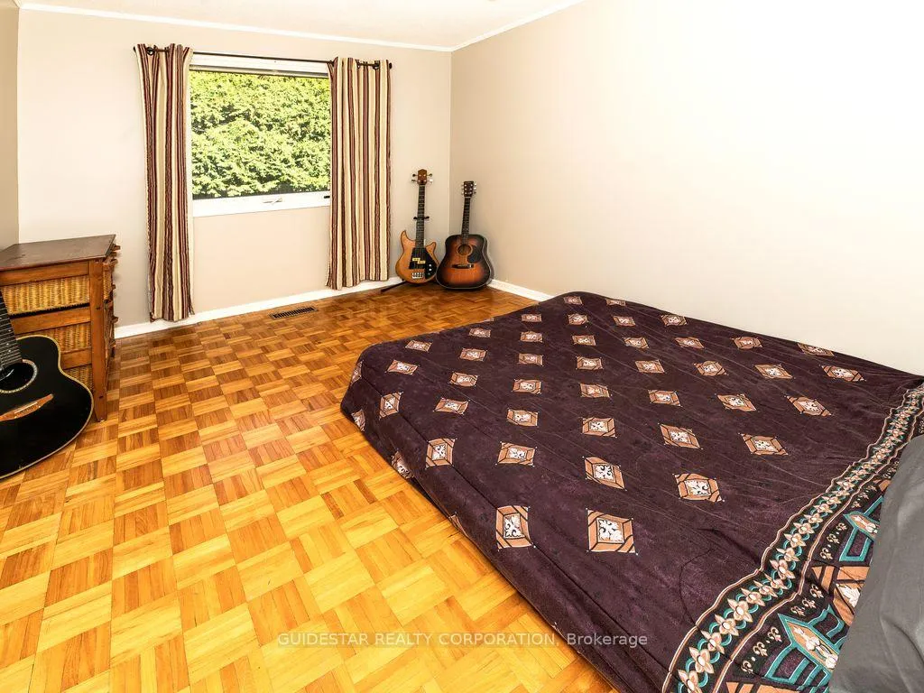 Photo 22 of 1324 Rainbow Crescent, Ottawa, Carson Grove — HOMEH