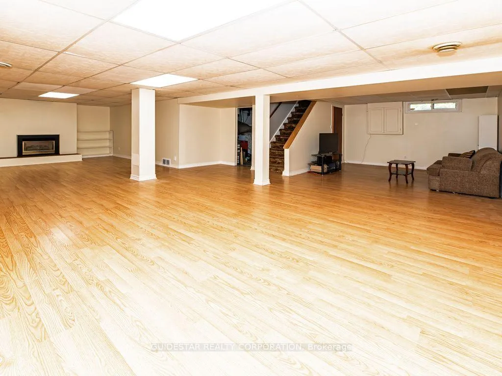 Photo 34 of 1324 Rainbow Crescent, Ottawa, Carson Grove — HOMEH