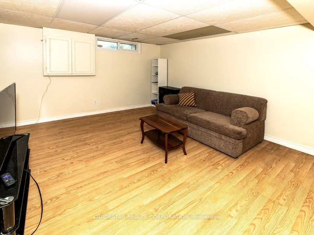 Photo 35 of 1324 Rainbow Crescent, Ottawa, Carson Grove — HOMEH