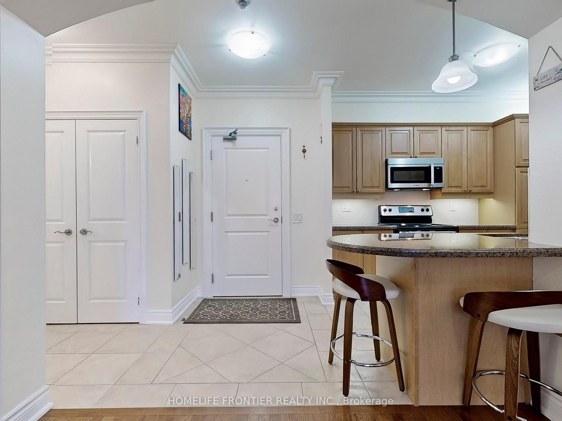 Photo 7 of Unit 305, 9519 Keele Street, Vaughan, Maple — HOMEH
