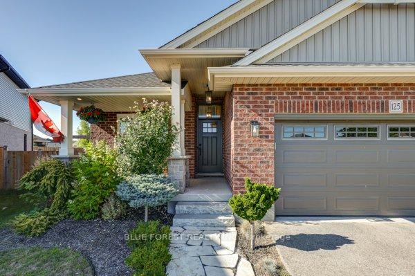 Photo 4 of 125 Old Field Lane S, Central Elgin, Rural Central Elgin — HOMEH