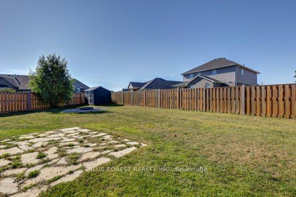 Photo 7 of 125 Old Field Lane S, Central Elgin, Rural Central Elgin — HOMEH