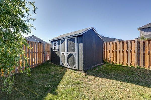 Photo 8 of 125 Old Field Lane S, Central Elgin, Rural Central Elgin — HOMEH