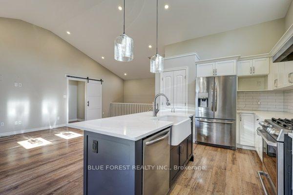 Photo 33 of 125 Old Field Lane S, Central Elgin, Rural Central Elgin — HOMEH