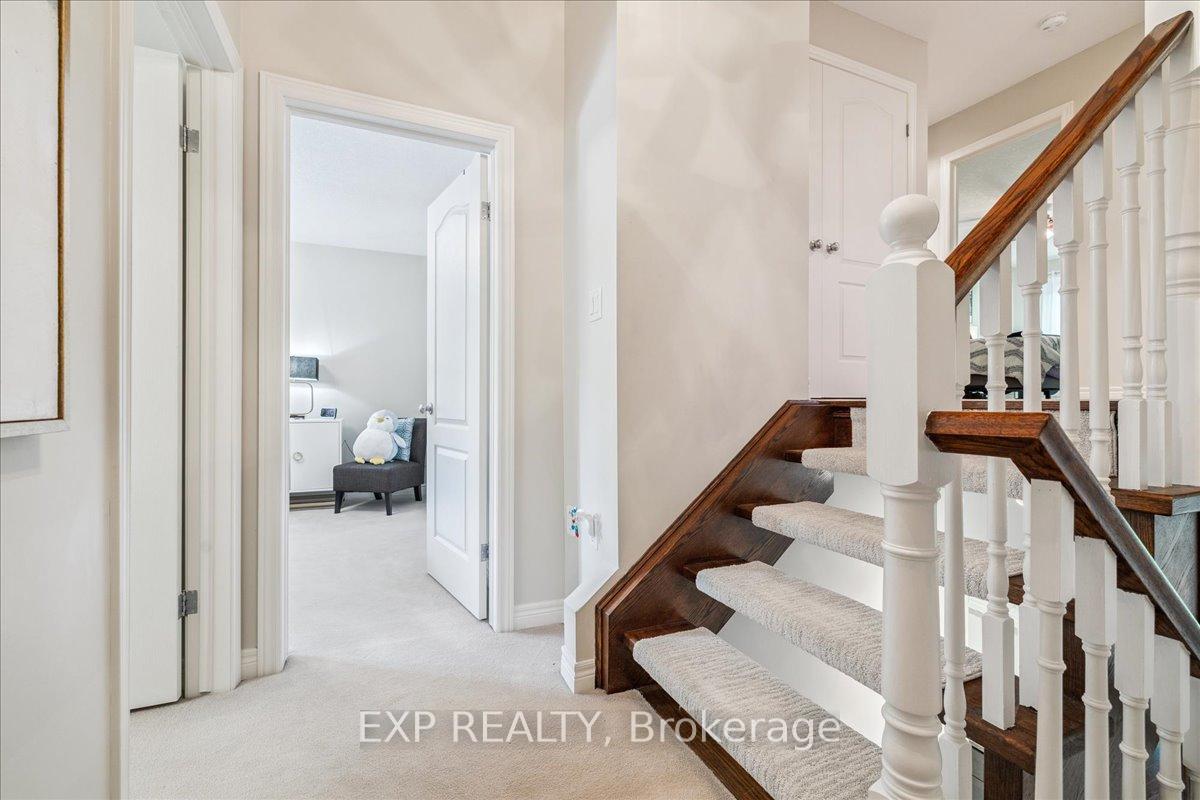Photo 25 of 108 Myers Lane, Hamilton, Ancaster — HOMEH