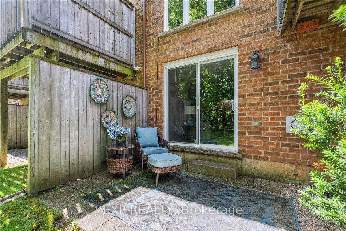 Photo 48 of 108 Myers Lane, Hamilton, Ancaster — HOMEH