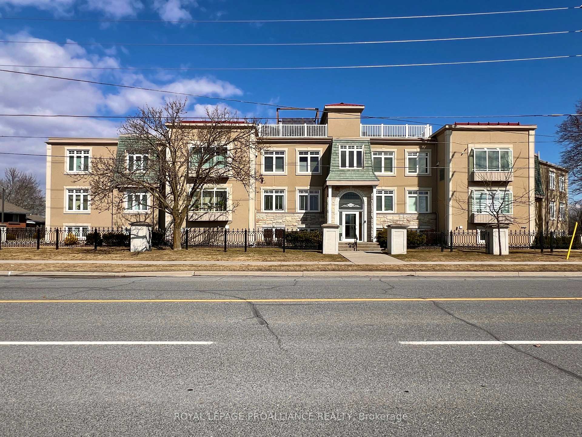 Front of Unit 201, 145 Farley Avenue