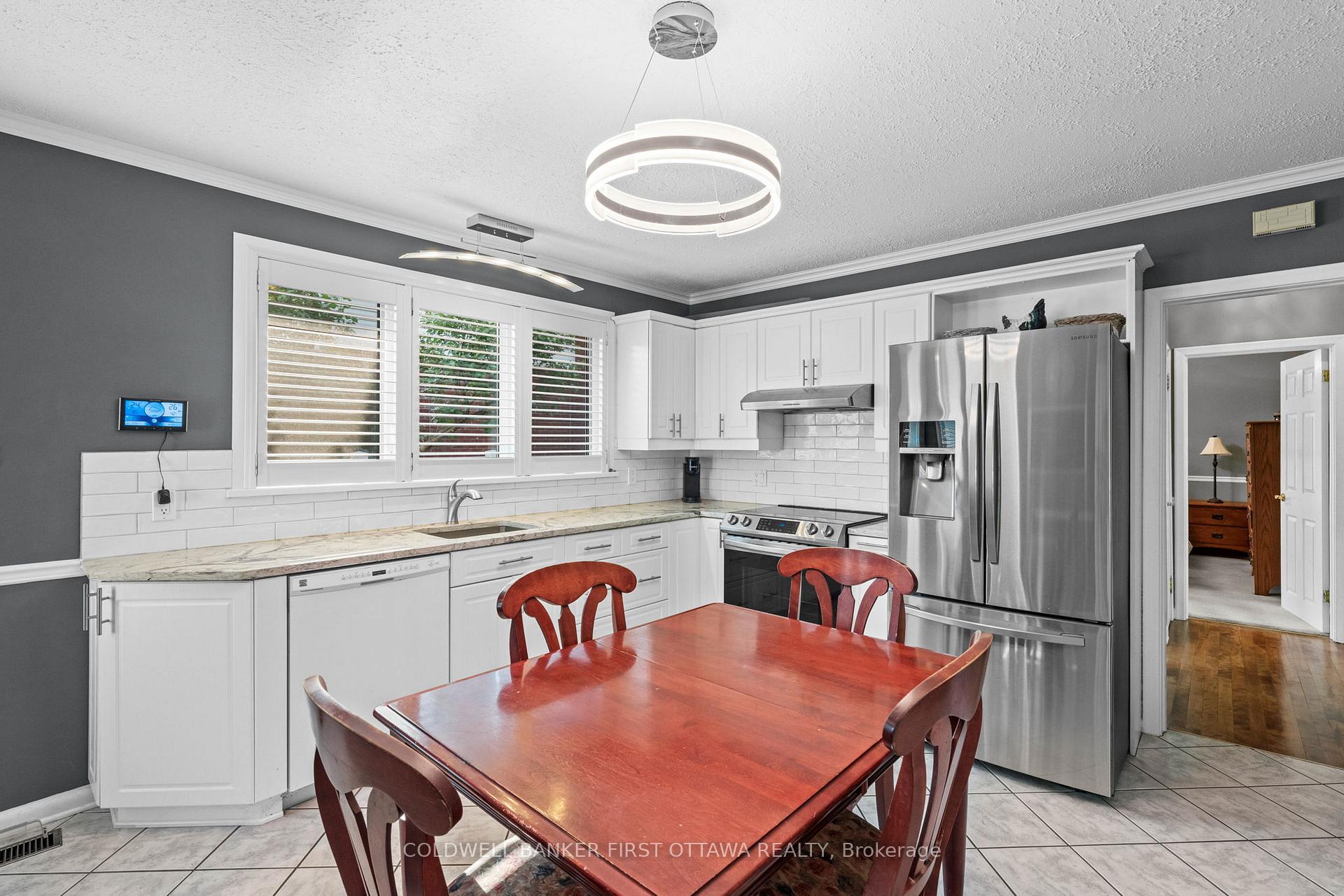 Photo 10 of 2024 Corry Street, Ottawa, Elmvale Acres — HOMEH