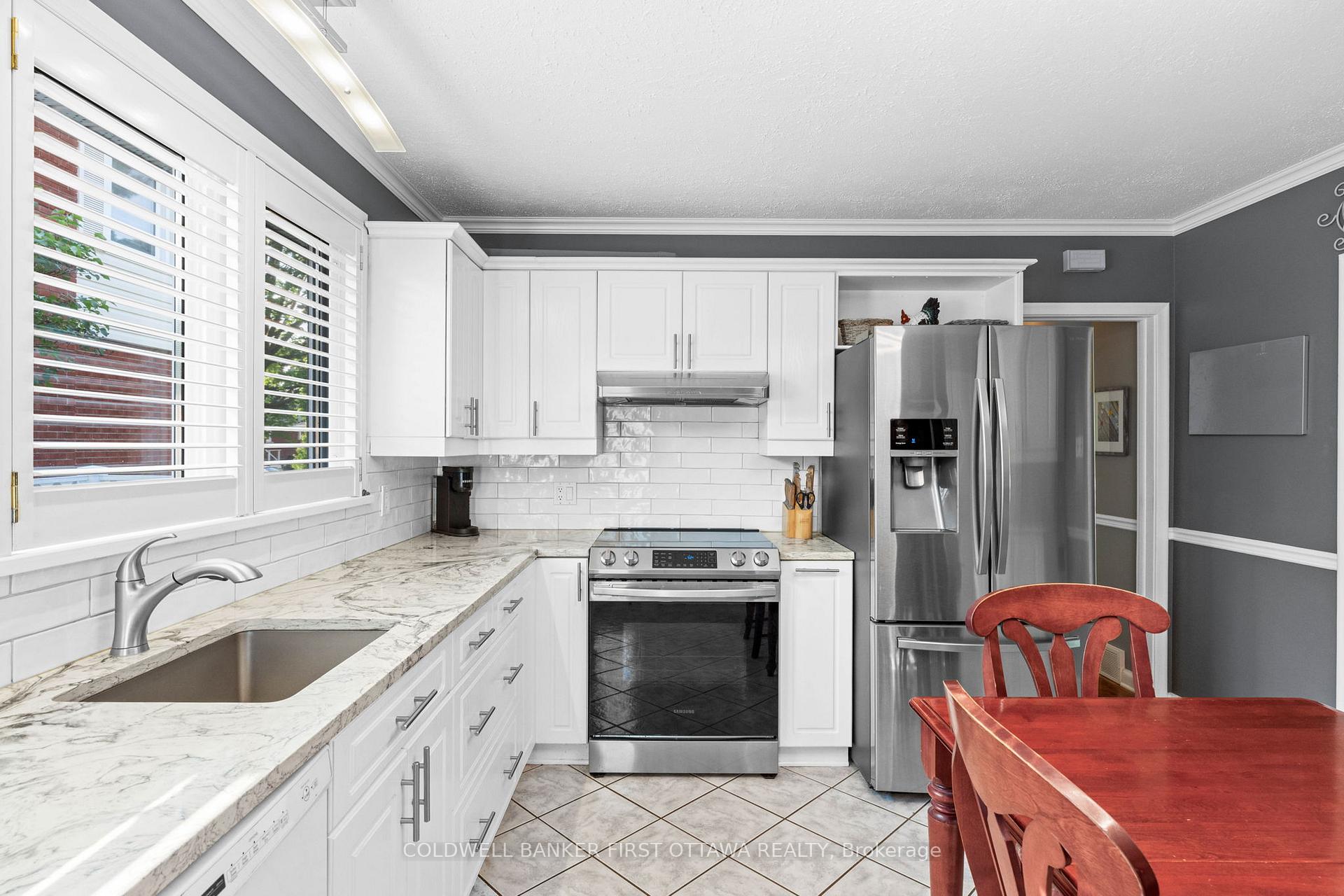 Photo 16 of 2024 Corry Street, Ottawa, Elmvale Acres — HOMEH
