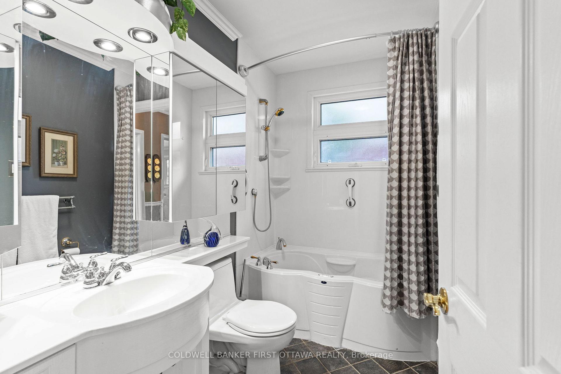 Photo 19 of 2024 Corry Street, Ottawa, Elmvale Acres — HOMEH