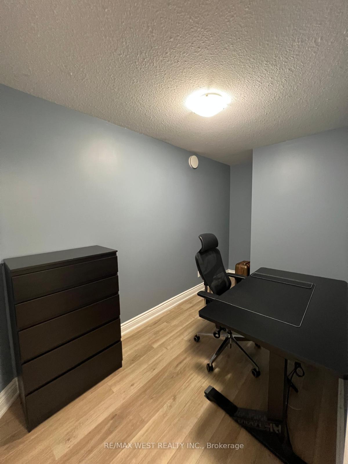 Photo 13 of Unit 401, 64 Frederick Drive, Guelph, Pineridge/Westminster Woods — HOMEH